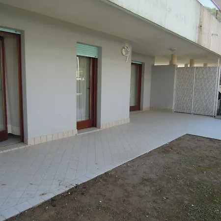 Great Flat Close To The With Parking 公寓