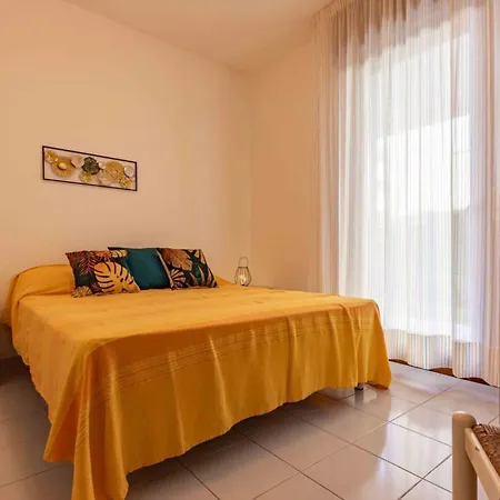 Great Flat Close To The With Parking * 比比翁