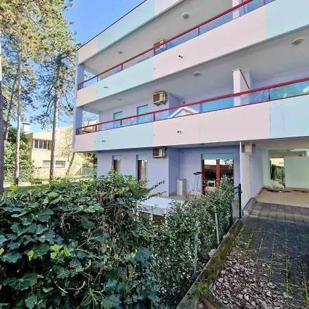 公寓 Great Flat Close To The With Parking *